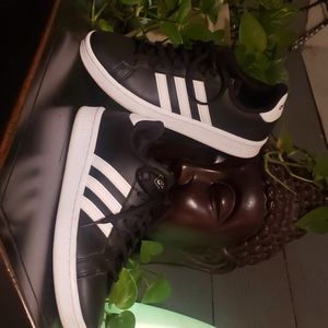 Womens Adidas grand court 7.5